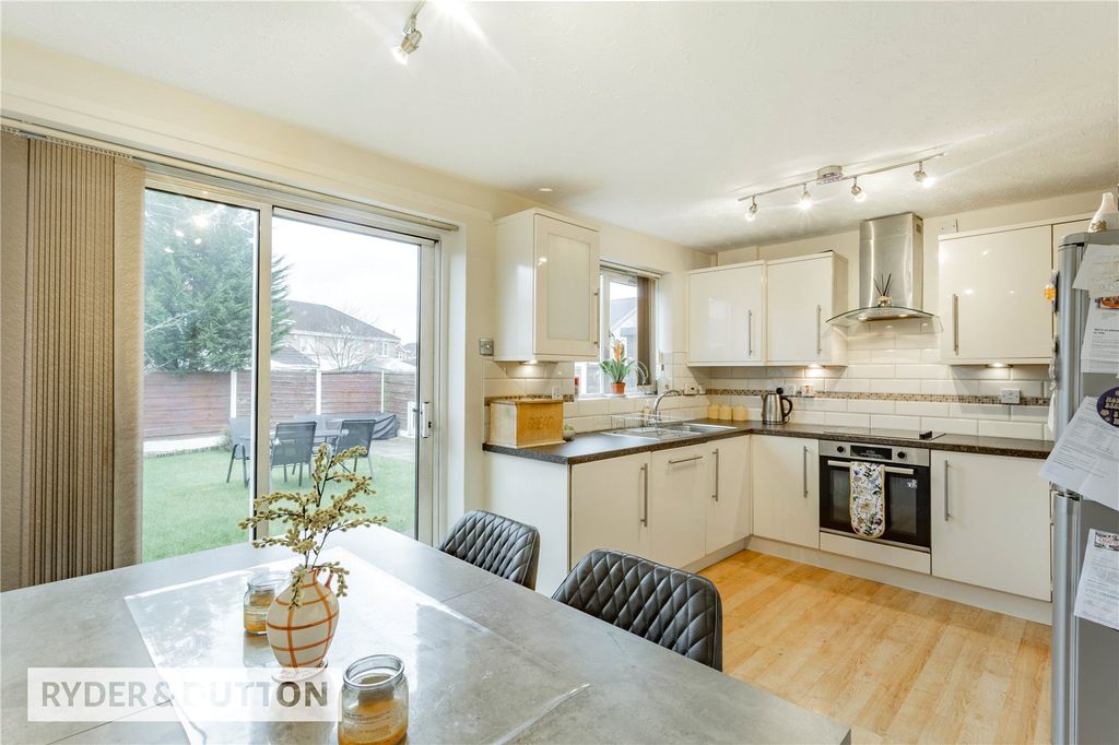 Property photo 2 of 19 Kitchen/Diner