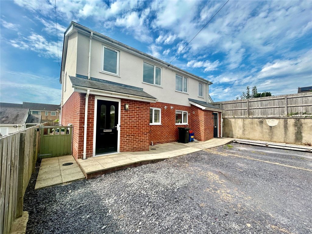 Property photo 1 of 17 Picture No. 13