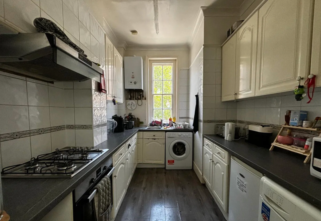 Property photo 1 of 4