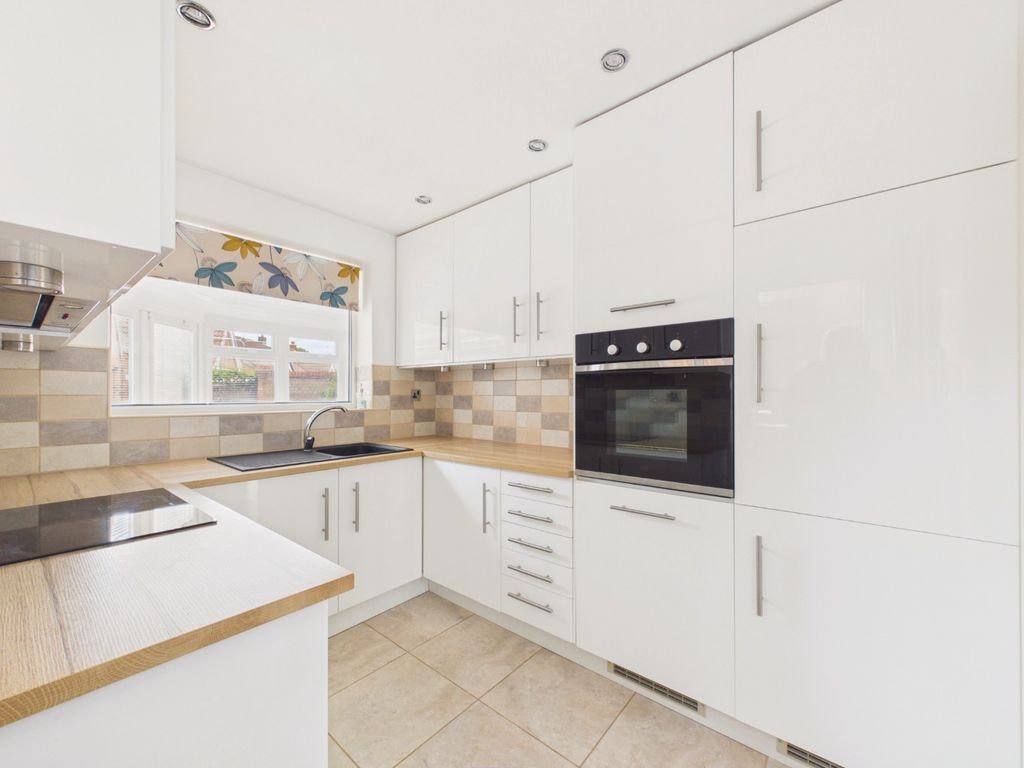 Property photo 3 of 17 4473347