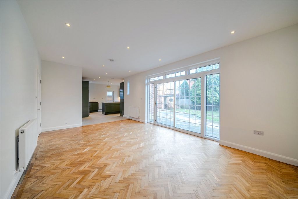 Property photo 3 of 20 Picture No. 10