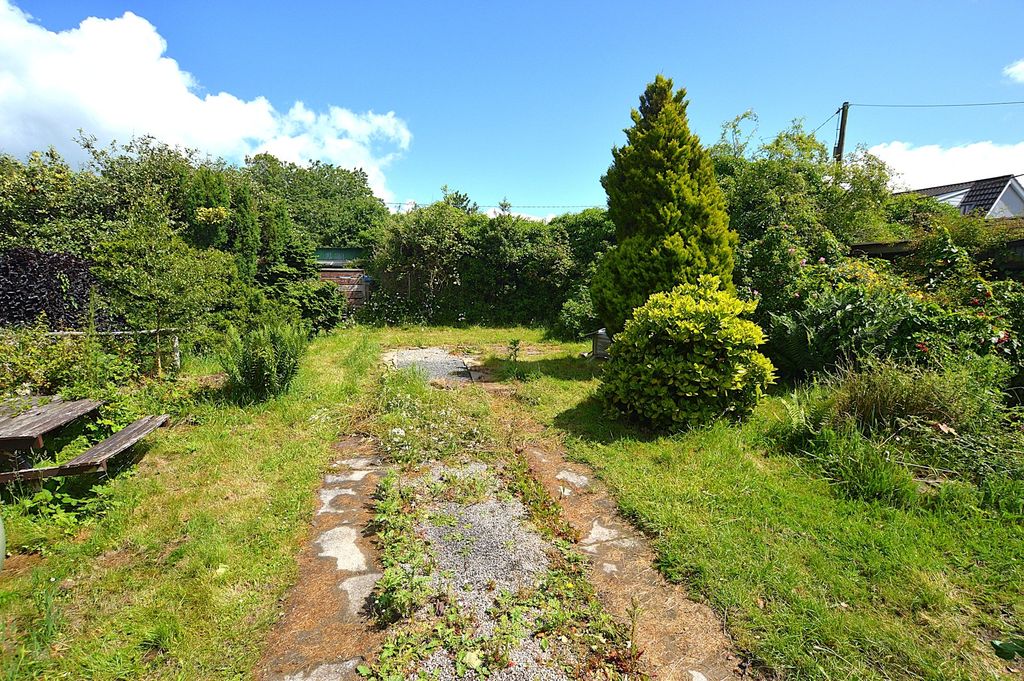 Property photo 2 of 20 Garden