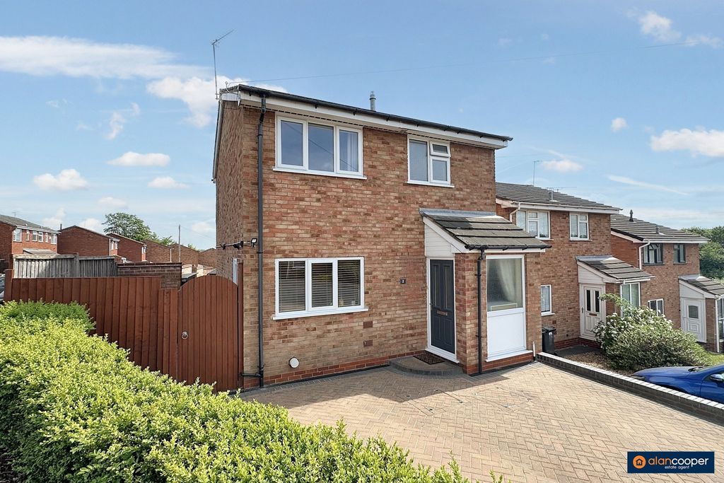 Property photo 1 of 17 4209451