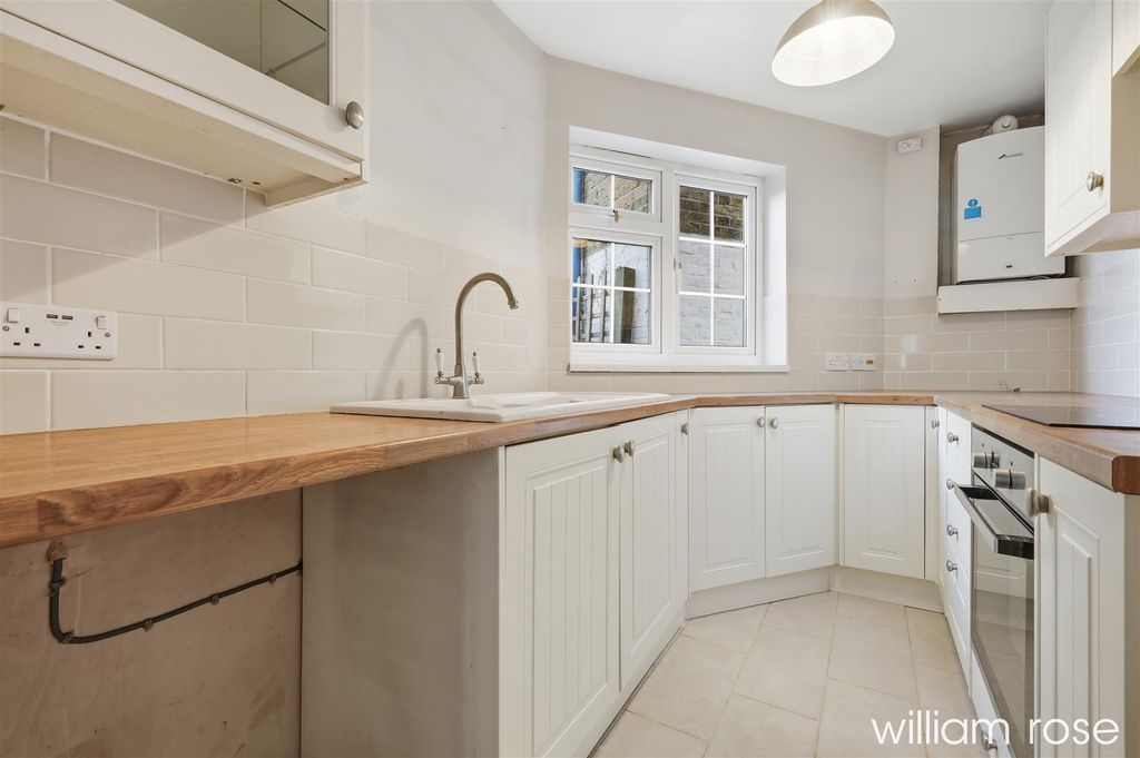 Property photo 3 of 11 3_Img_5149.Jpg