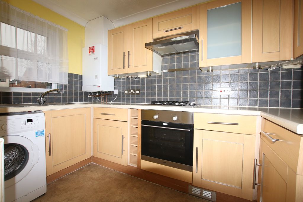 Property photo 2 of 6