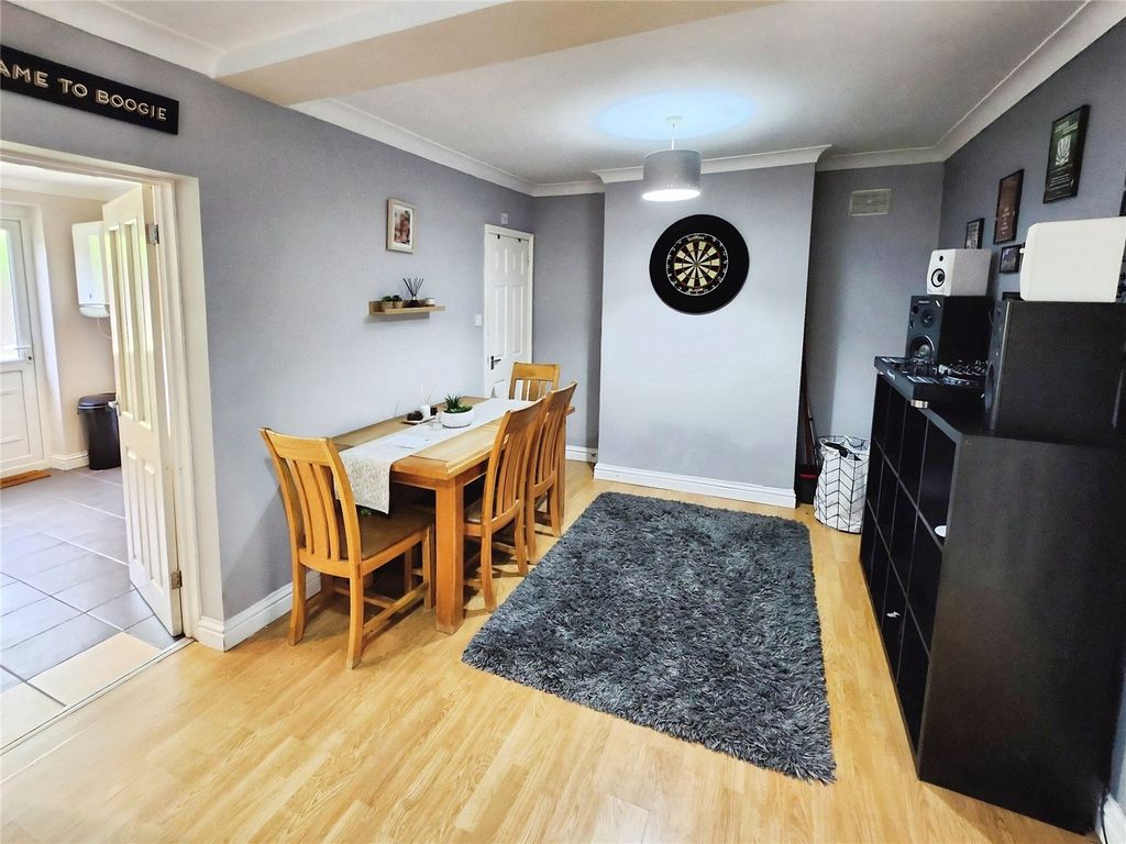 Property photo 3 of 15 Dining Room