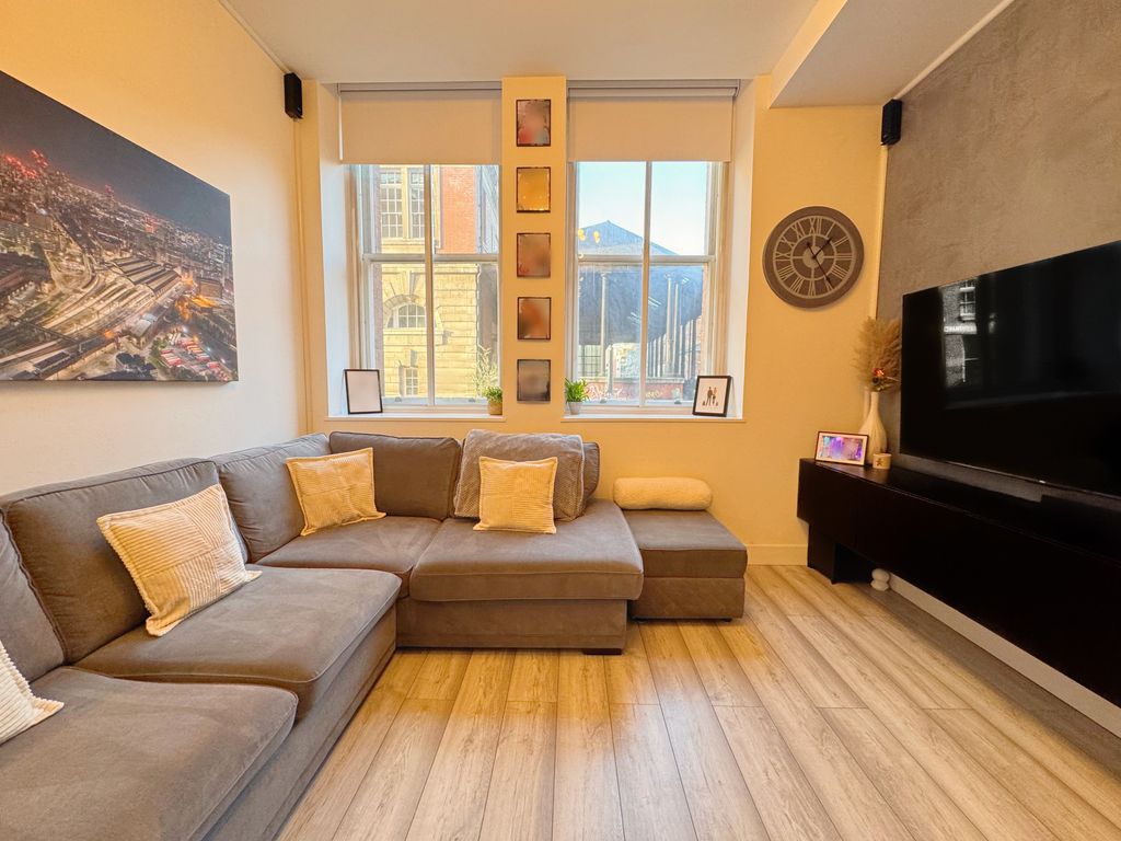 Property photo 3 of 13 Living Room