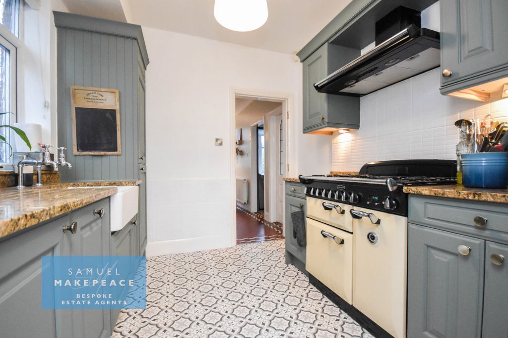 Property photo 3 of 30 Gallery