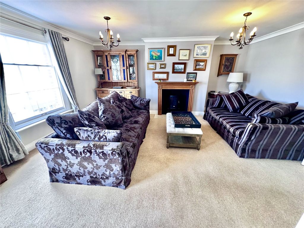 Property photo 3 of 11 Picture No. 06