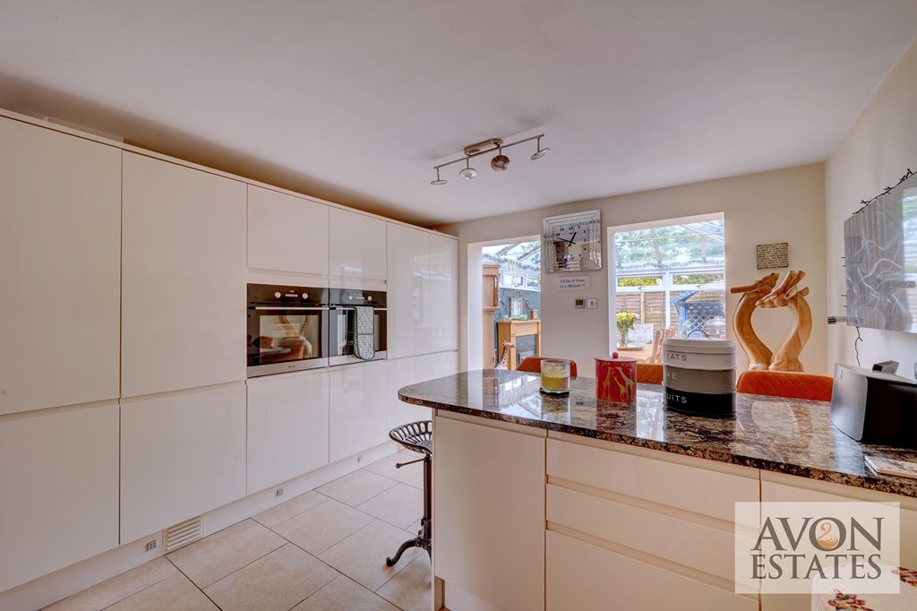 Property photo 2 of 30