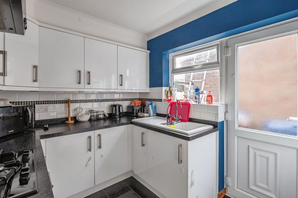 Property photo 3 of 15