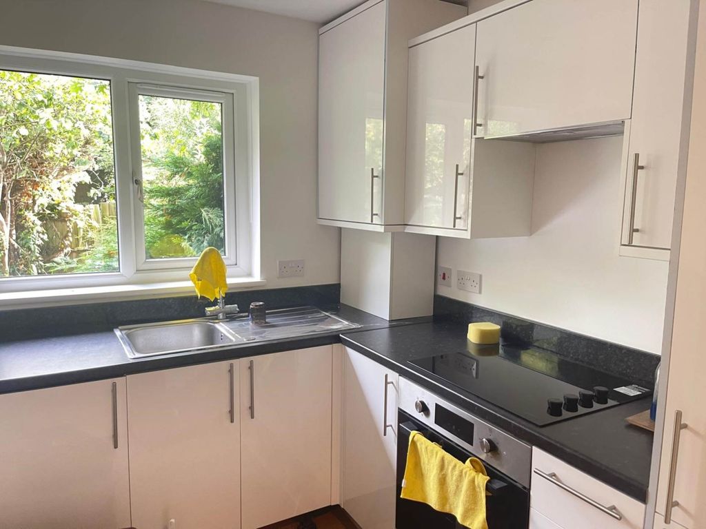 Property photo 1 of 4