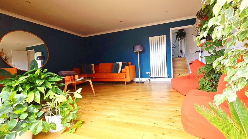 Property photo 3 of 22