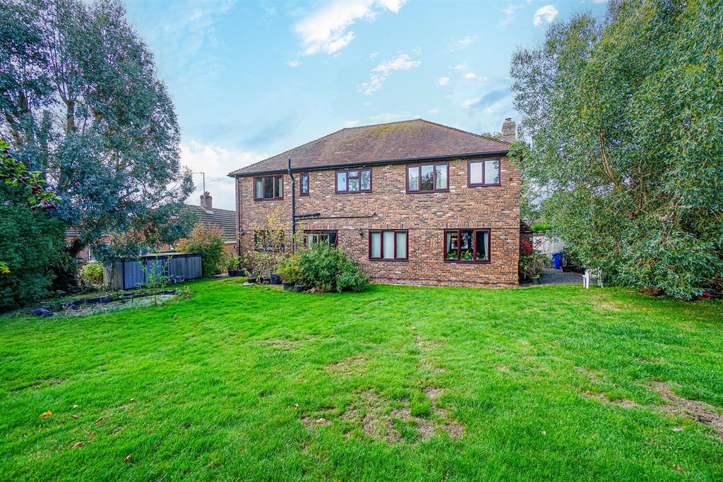 Property photo 2 of 28 Lower Glen (17)_Alto.Jpg