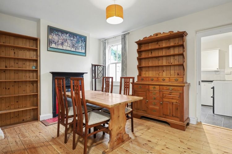 Property photo 3 of 8 322956