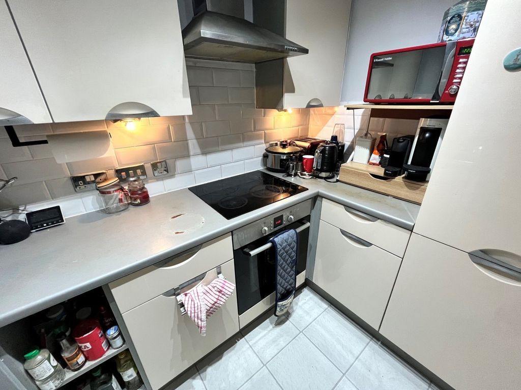 Property photo 3 of 5