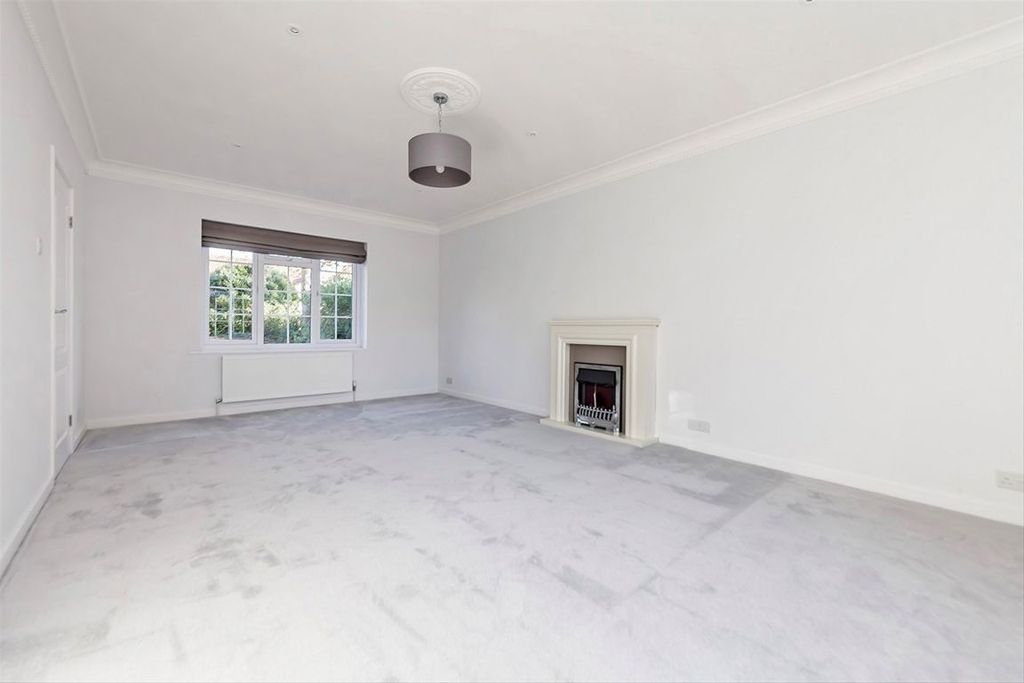 Additional image 4 of 4 bed detached house for saleMarlborough Road, Hampton TW12