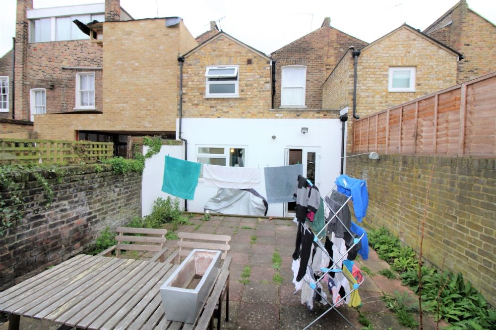 Property photo 2 of 10