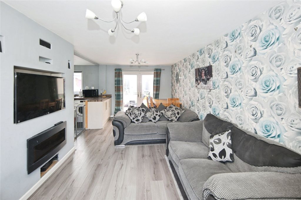 Property photo 2 of 18 Picture No. 07