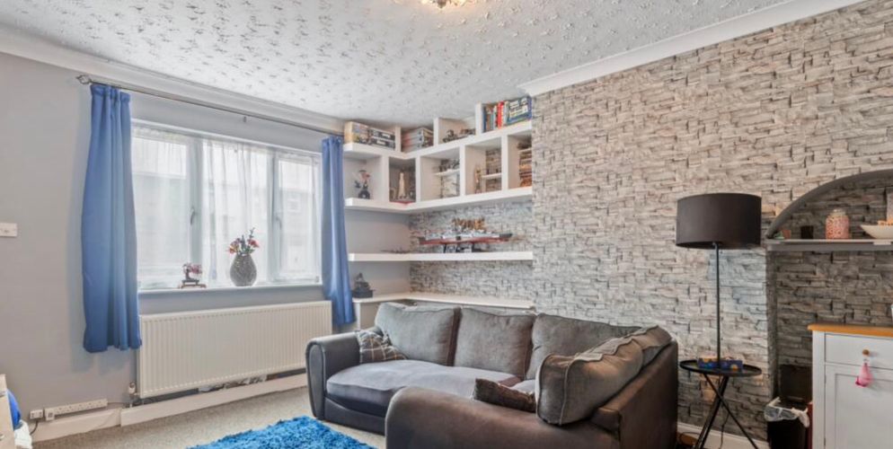 Property photo 2 of 18 Property