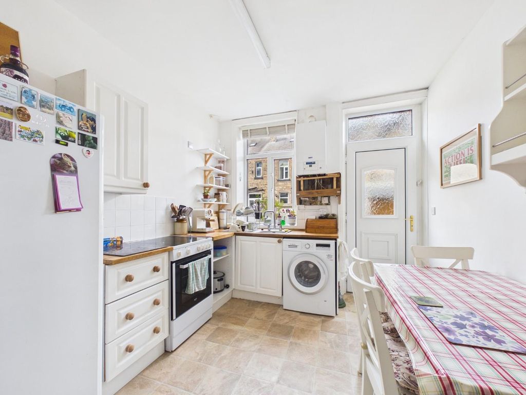 Property photo 1 of 12 Cam01268G0-Pr0448-Still005.Jpg