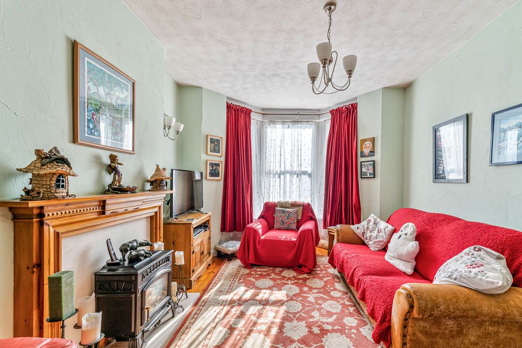 Property photo 2 of 20 Photo 2