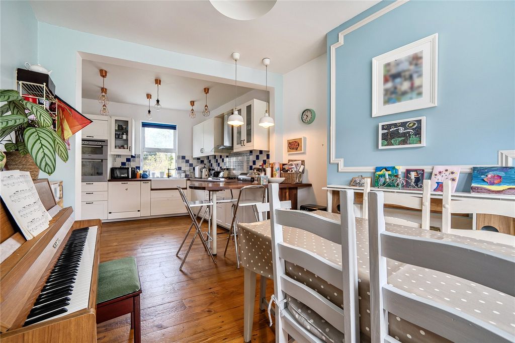 Property photo 3 of 20 Picture No. 06