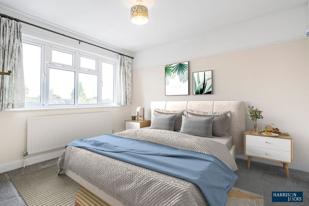 Property photo 3 of 10 Bedroom 2