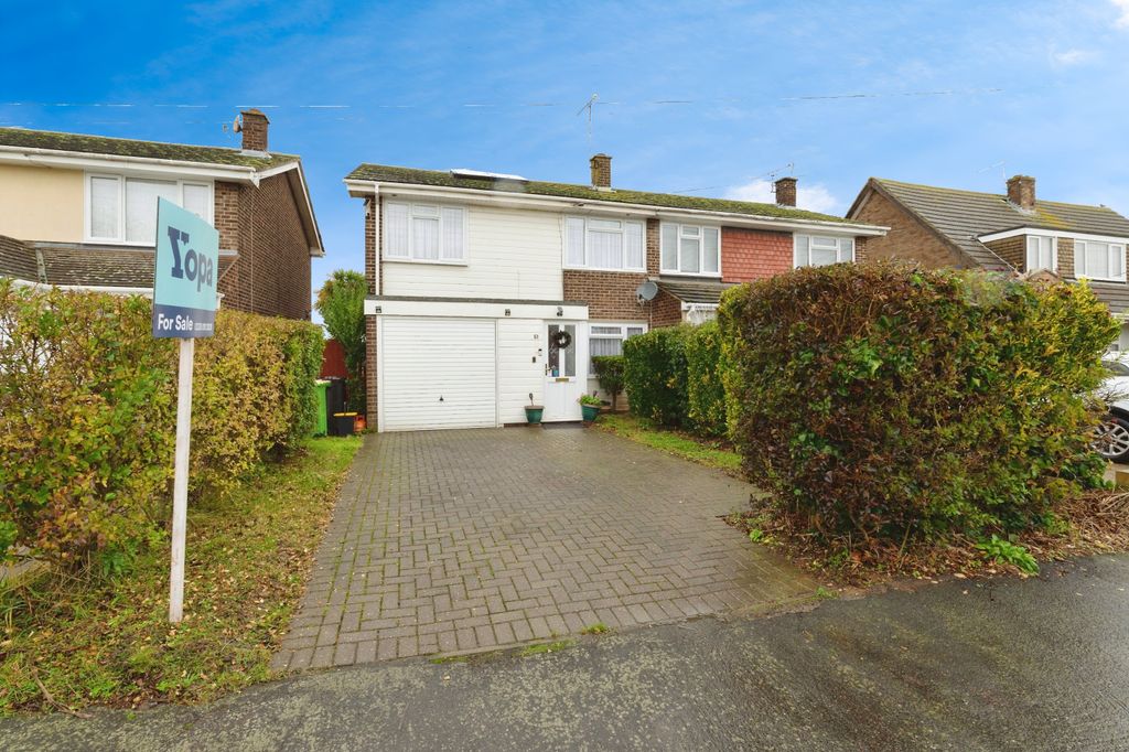 Property photo 1 of 11 Front