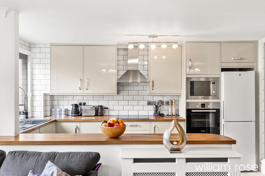 Property photo 3 of 13 Glenwoodcourt_4.Jpg