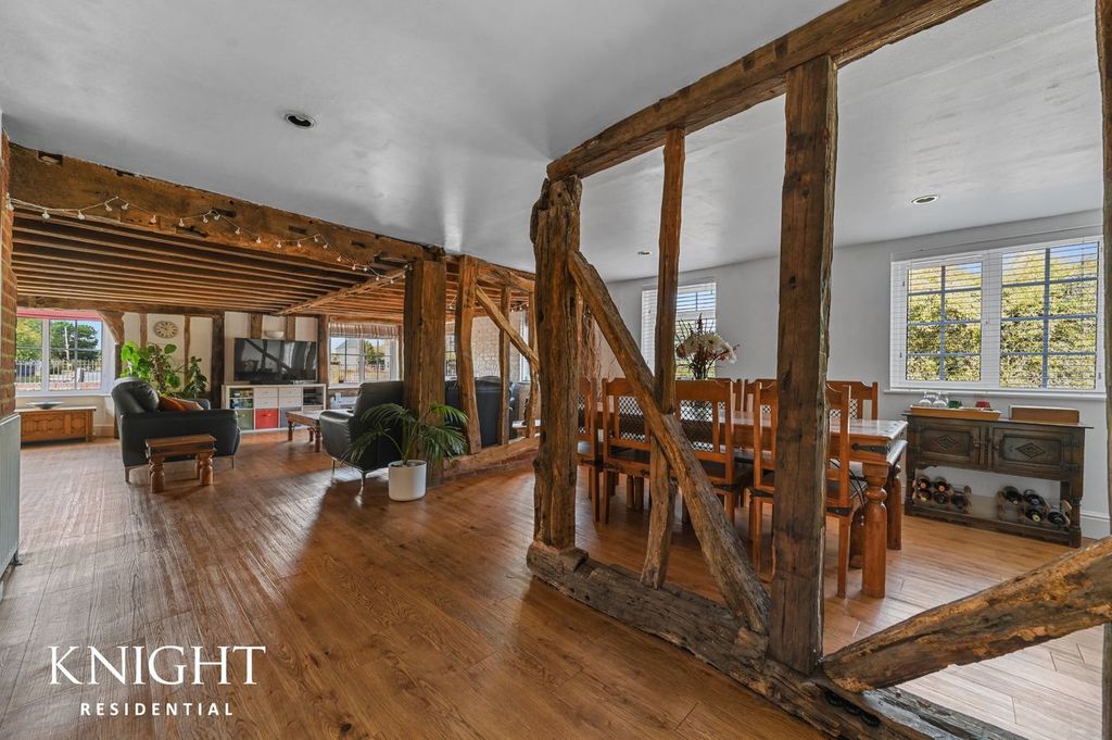 Property photo 3 of 31
