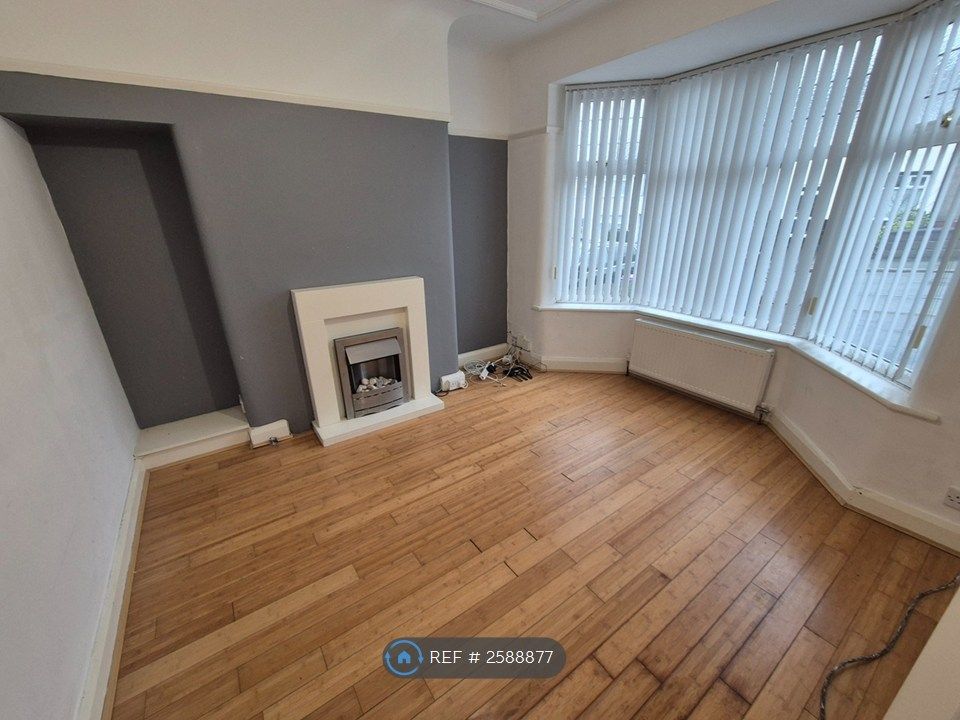 Property photo 2 of 13