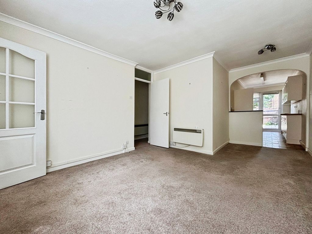 Property photo 3 of 12 Pbox-Img.Jpg