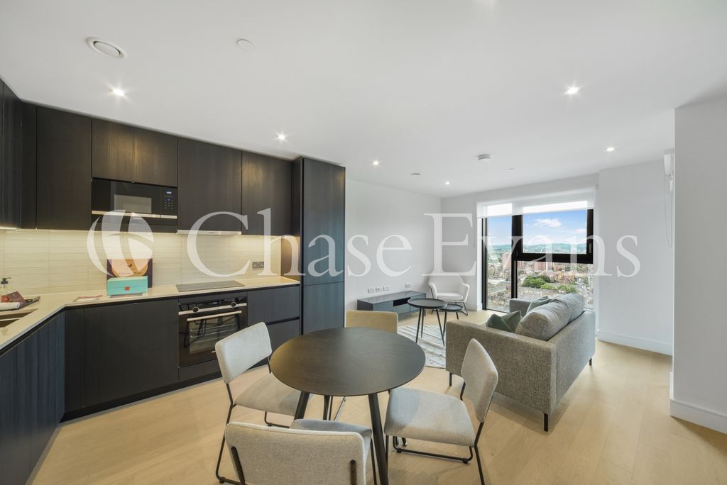 Property photo 3 of 13 Kitchen