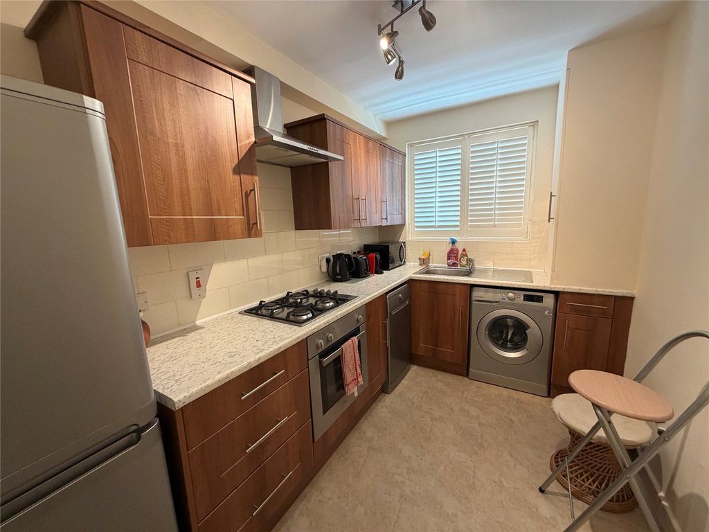 Property photo 3 of 10 Picture No. 11