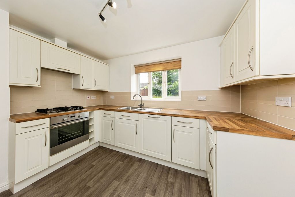 Property photo 2 of 20 Pbox-Img.Jpg