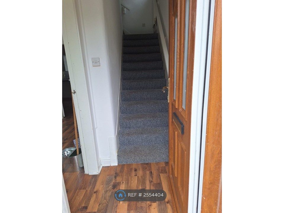 Property photo 3 of 35