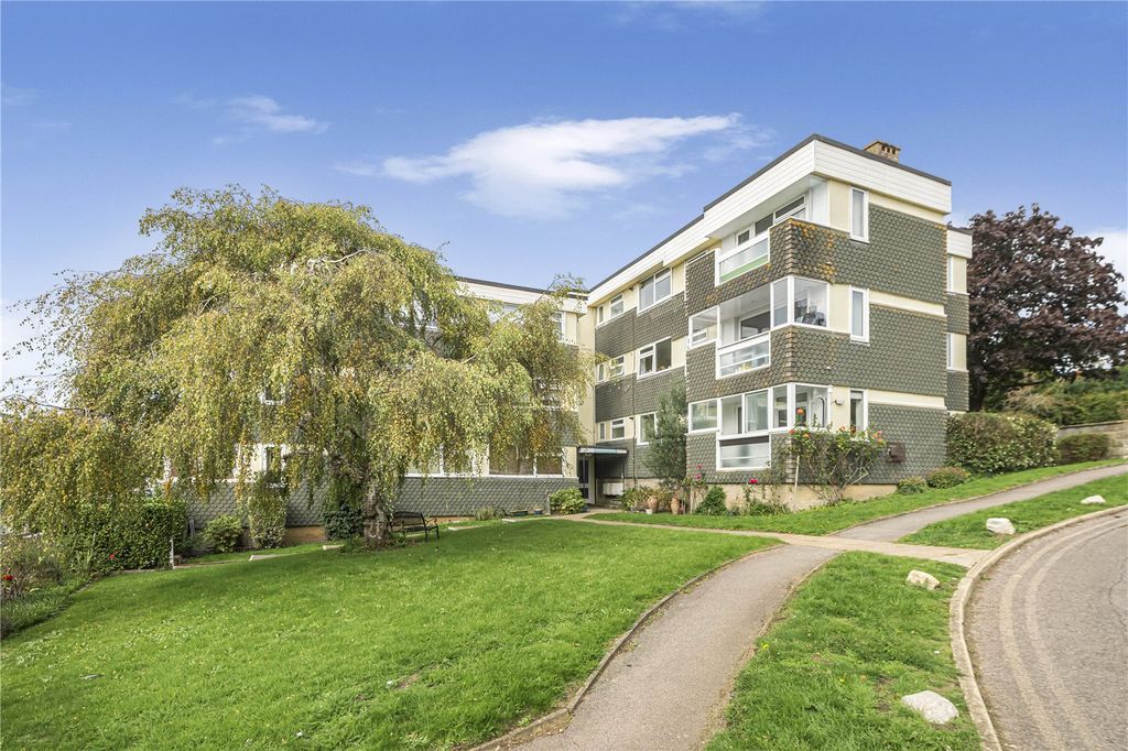 Property photo 2 of 18 Picture No. 23