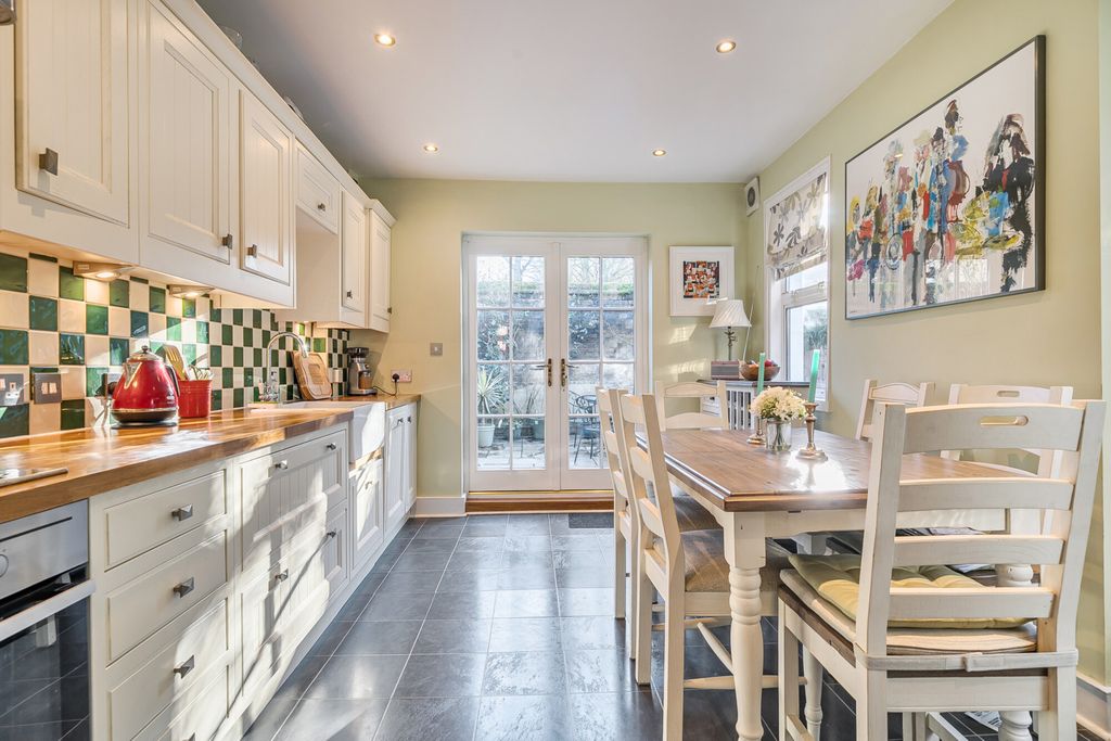 Property photo 2 of 31 1399790-13-6967B4...