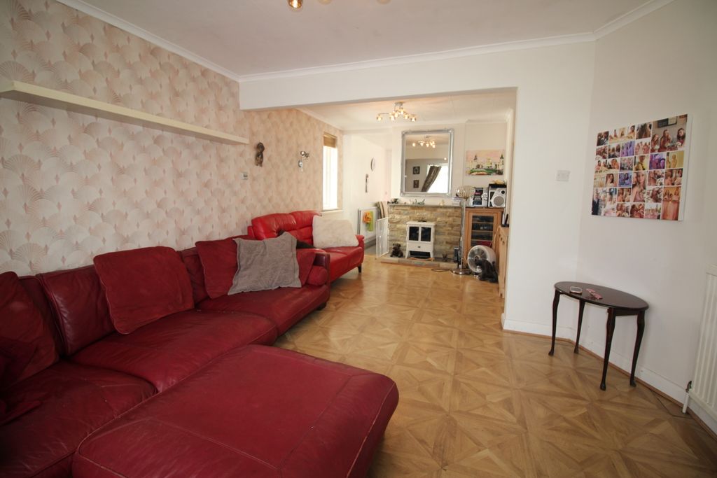Property photo 3 of 13 Living Room