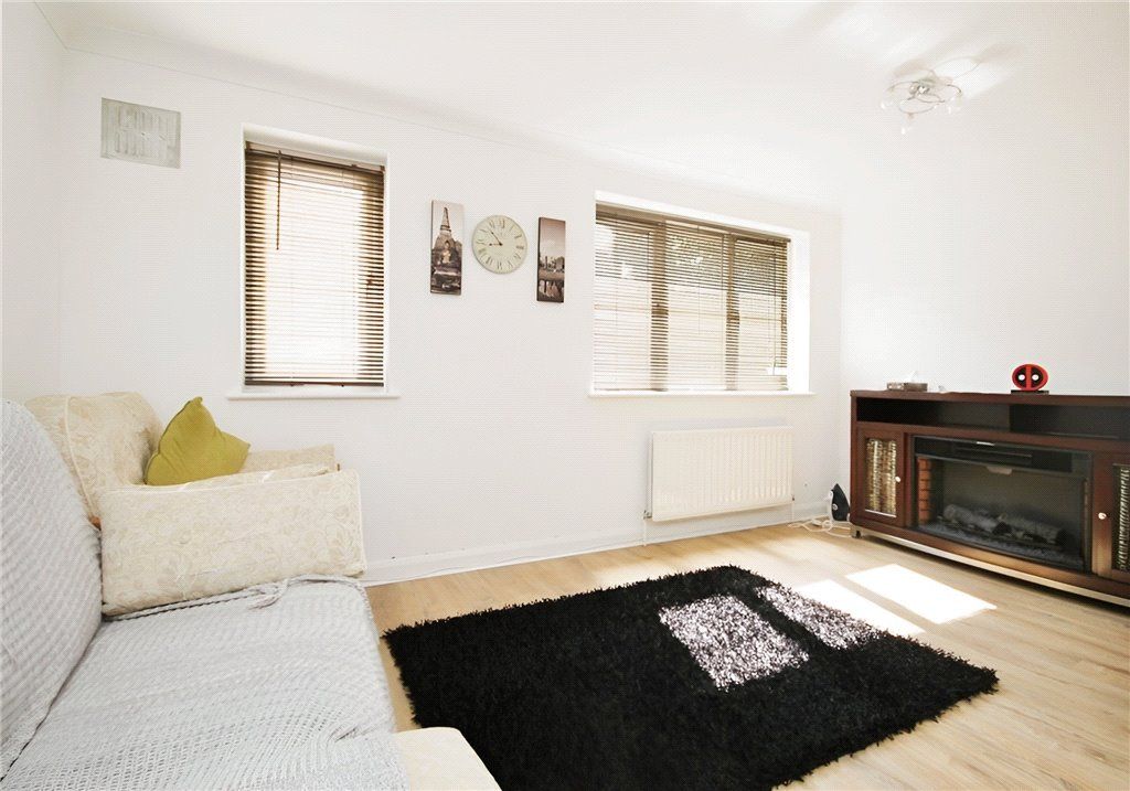 Property photo 2 of 8 Reception Room