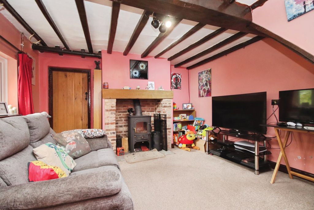 Property photo 3 of 21