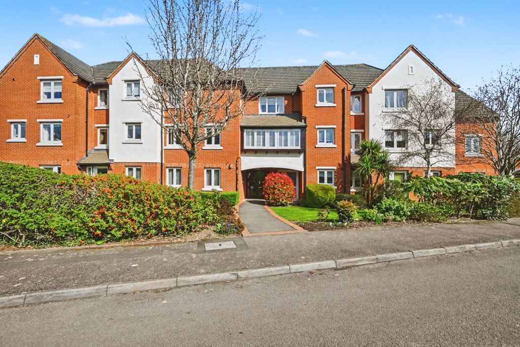 Property photo 1 of 15