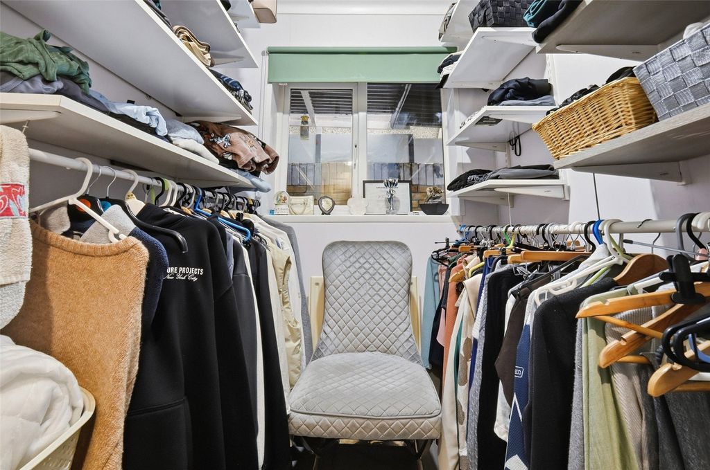 Property photo 3 of 14 Picture No. 26