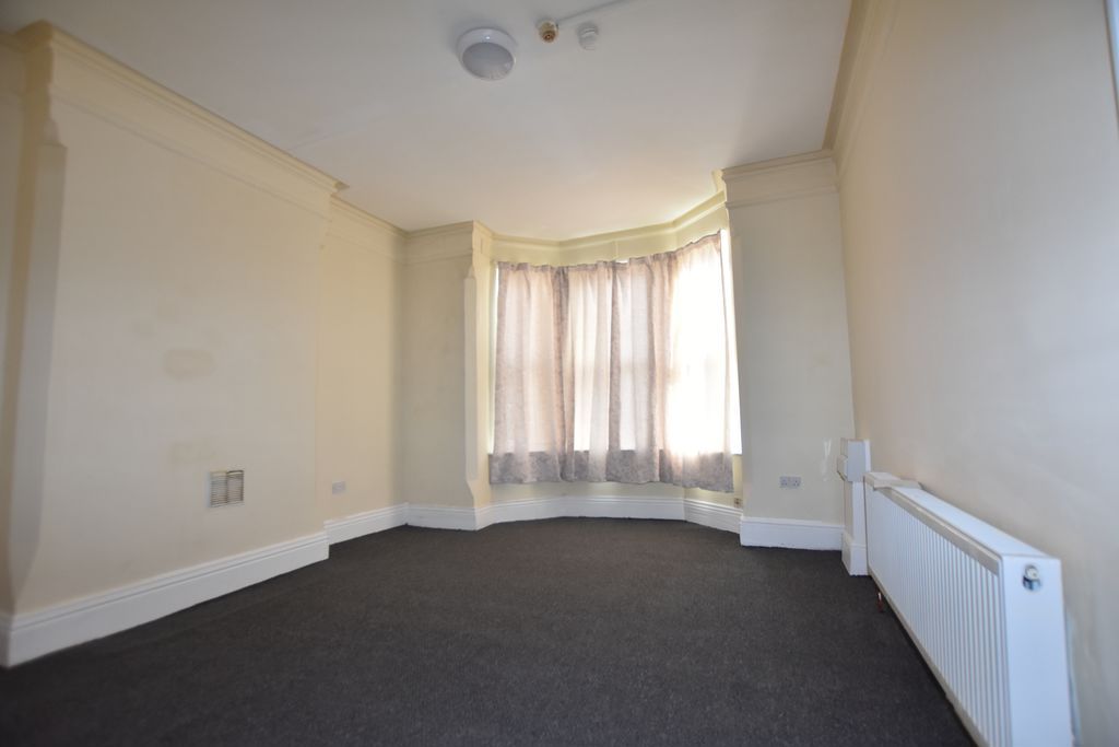 Property photo 2 of 5 Photo 2