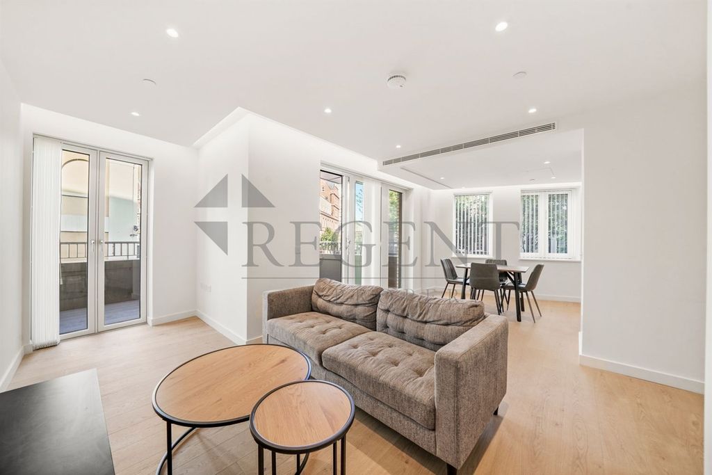 Property photo 1 of 8 (Main)