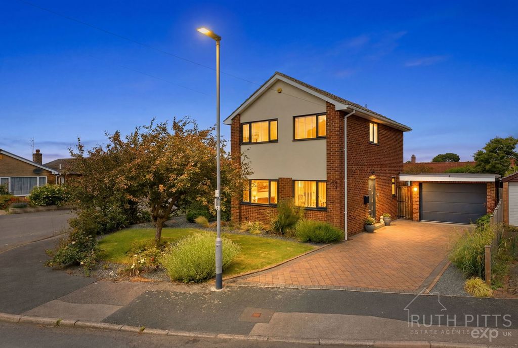 Property photo 2 of 30