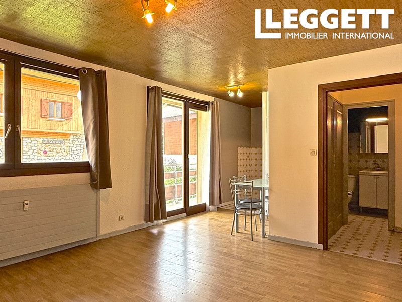 Property photo 2 of 10