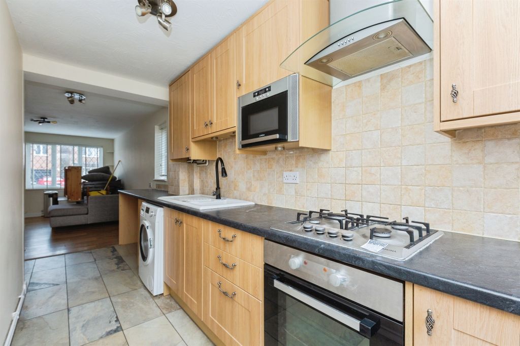 Property photo 2 of 11