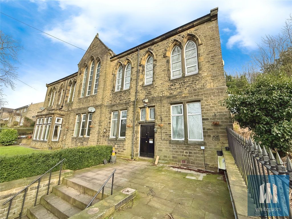 Property photo 1 of 27 Picture No. 52